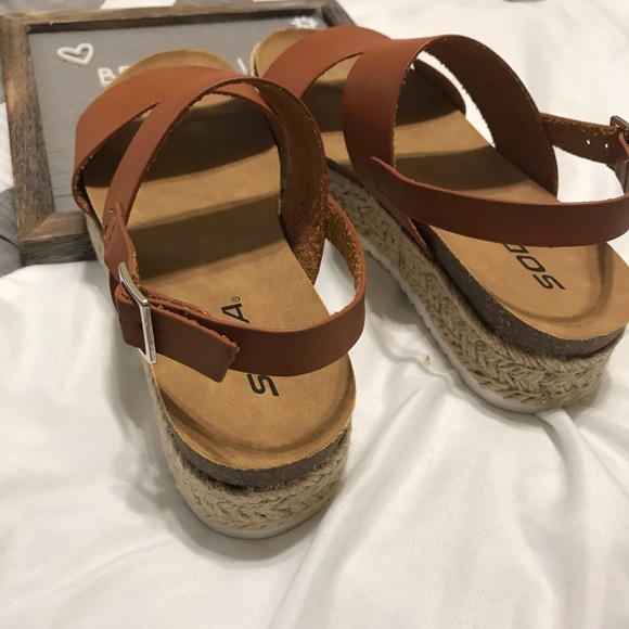 New! Sandals Wedges Tan 2 Strap 2" Heel Espadrille - Picture 7 of 7